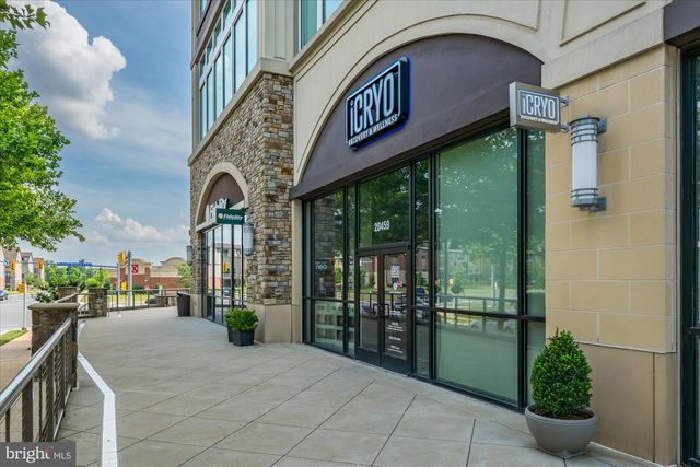 20316 NEWFOUNDLAND SQ, Ashburn, VA 20147