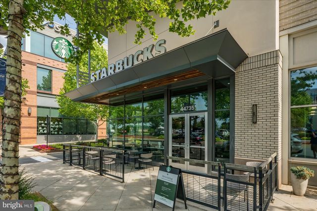 20316 NEWFOUNDLAND SQ, Ashburn, VA 20147