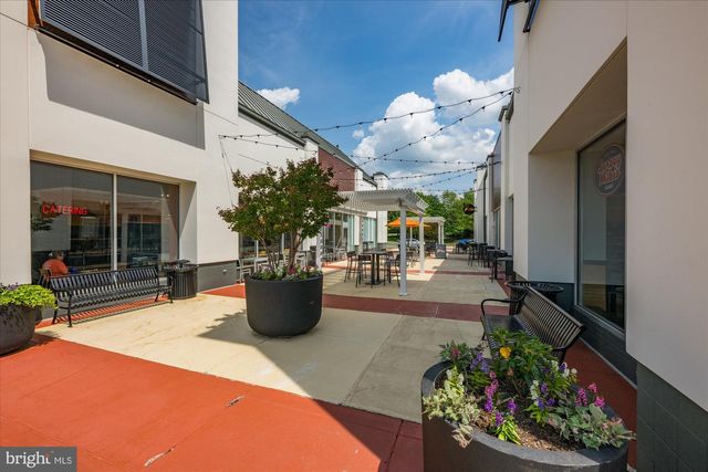 20316 NEWFOUNDLAND SQ, Ashburn, VA 20147