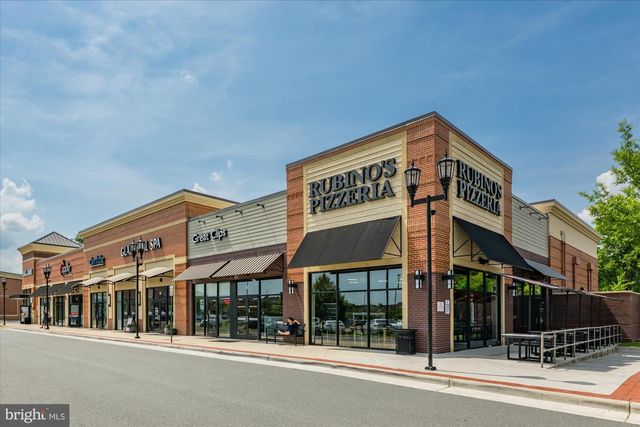 20316 NEWFOUNDLAND SQ, Ashburn, VA 20147