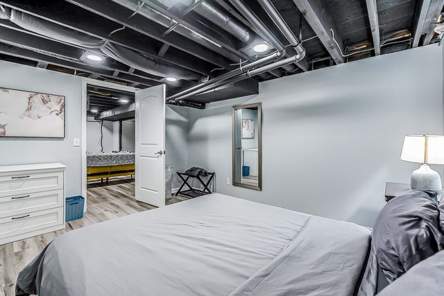 2133 N Circle Drive, Ann Arbor, MI 48103