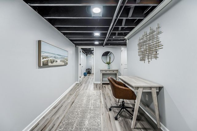 2133 N Circle Drive, Ann Arbor, MI 48103