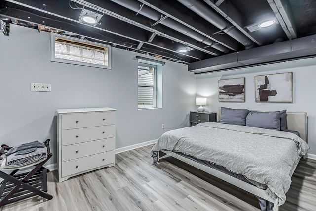 2133 N Circle Drive, Ann Arbor, MI 48103