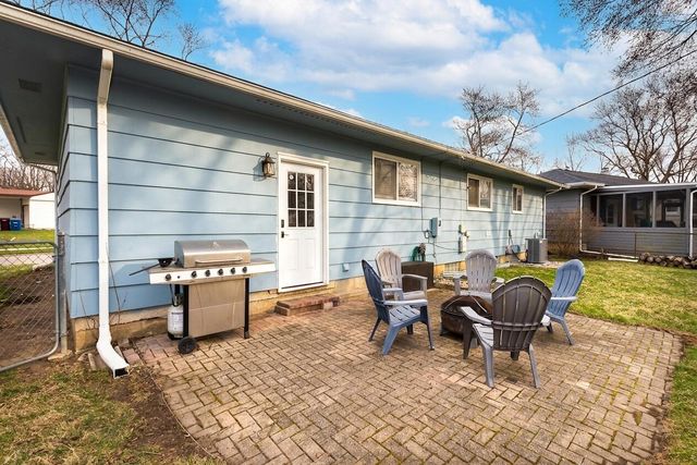 2133 N Circle Drive, Ann Arbor, MI 48103