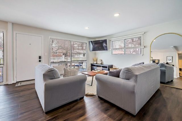 2133 N Circle Drive, Ann Arbor, MI 48103