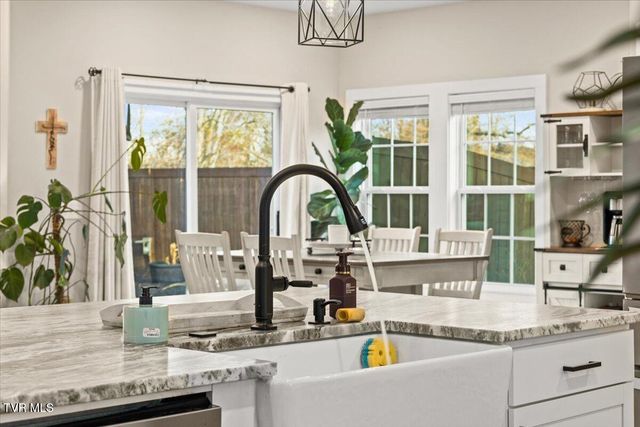 994 Boones Creek Road, Jonesborough, TN 37659