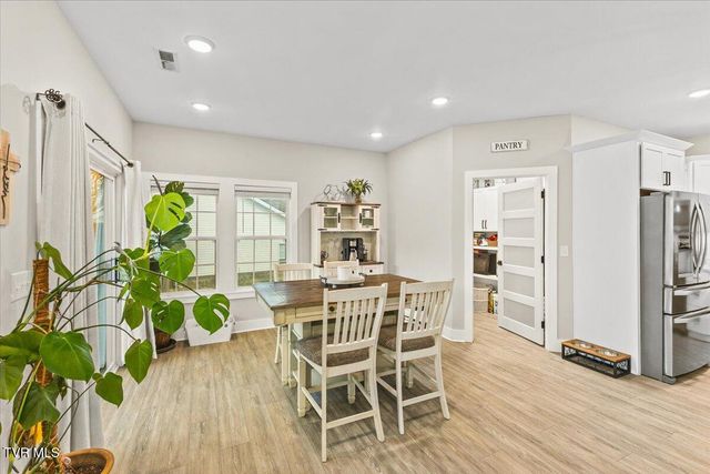 994 Boones Creek Road, Jonesborough, TN 37659