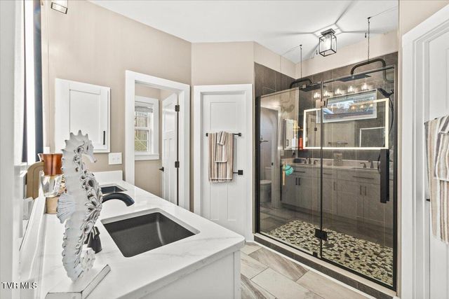 994 Boones Creek Road, Jonesborough, TN 37659