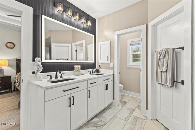 994 Boones Creek Road, Jonesborough, TN 37659