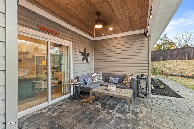 994 Boones Creek Road, Jonesborough, TN 37659