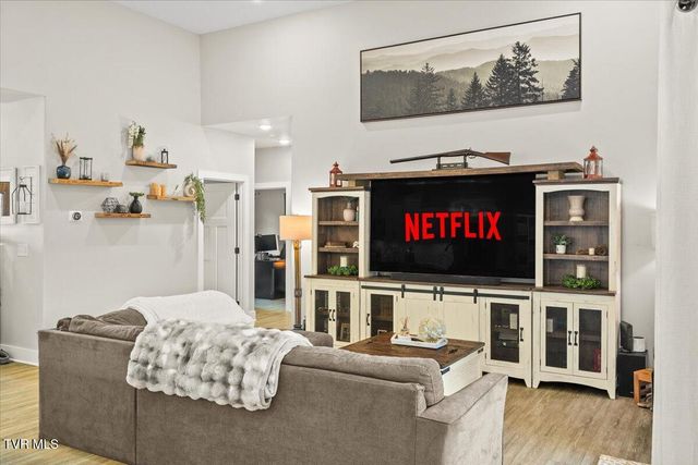 994 Boones Creek Road, Jonesborough, TN 37659