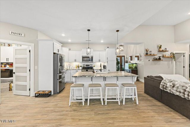 994 Boones Creek Road, Jonesborough, TN 37659