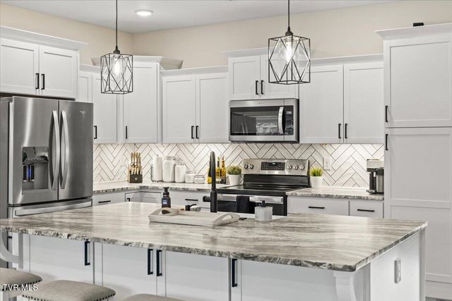 994 Boones Creek Road, Jonesborough, TN 37659