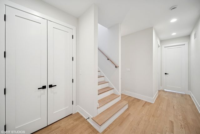 965 E 62nd Street 1, Chicago, IL 60637