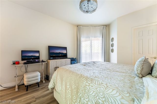 2050 West Warm Springs Road 224, Henderson, NV 89014