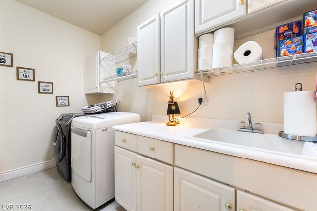 2050 West Warm Springs Road 224, Henderson, NV 89014