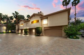 2050 West Warm Springs Road 224, Henderson, NV 89014