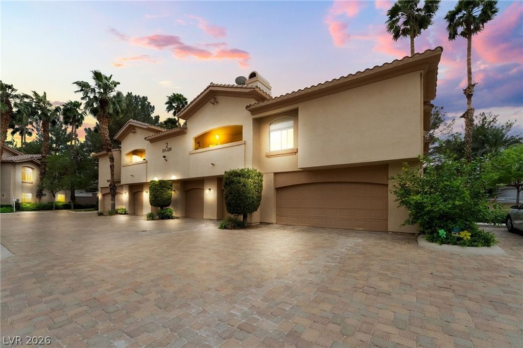 2050 West Warm Springs Road 224, Henderson, NV 89014