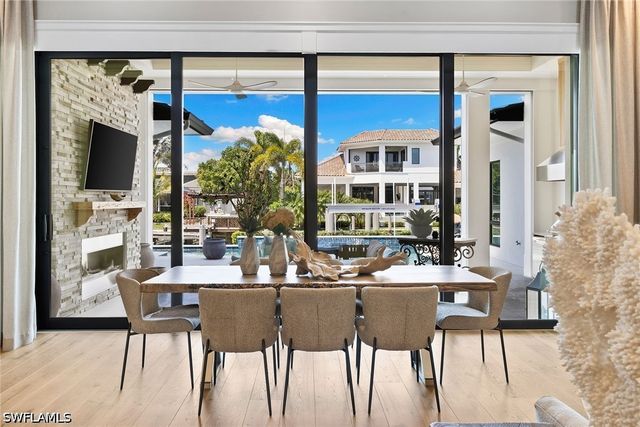 1850 Kingfish RD, Naples, FL 34102