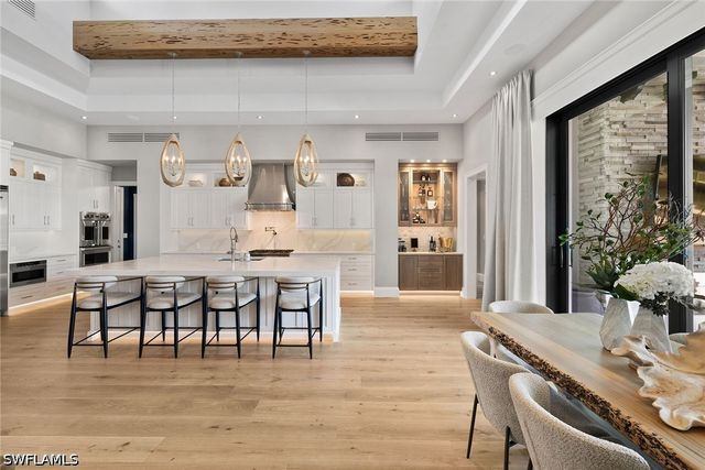 1850 Kingfish RD, Naples, FL 34102