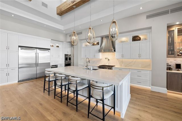 1850 Kingfish RD, Naples, FL 34102