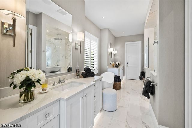 1850 Kingfish RD, Naples, FL 34102