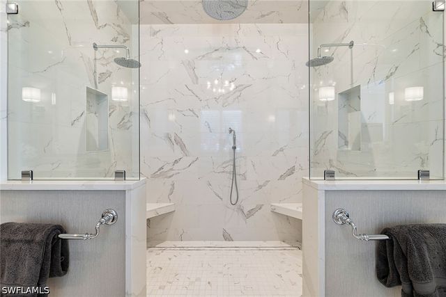 1850 Kingfish RD, Naples, FL 34102