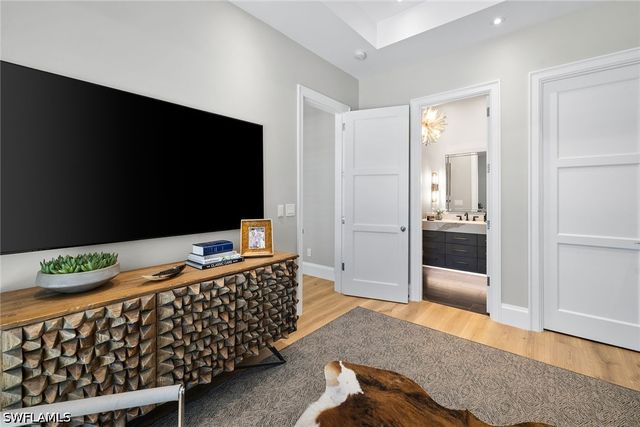 1850 Kingfish RD, Naples, FL 34102