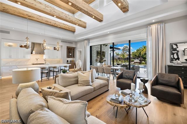 1850 Kingfish RD, Naples, FL 34102