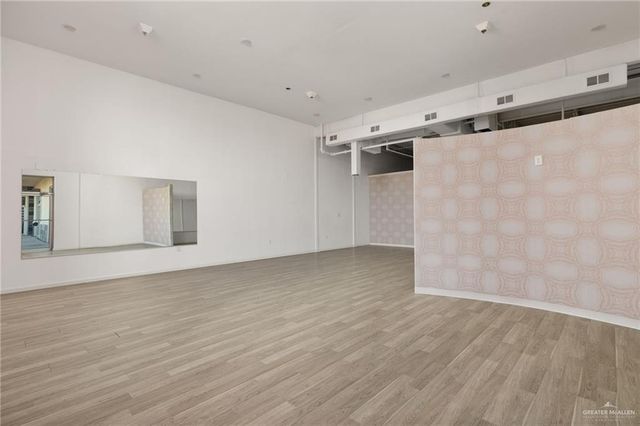 2801 W Expressway 83 Freeway 200, Mcallen, TX 78503