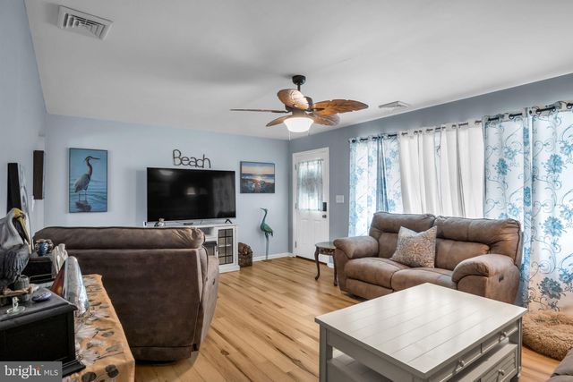 15 HOPE DRIVE, Boiling Springs, PA 17007