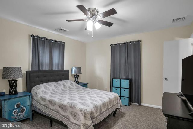 15 HOPE DRIVE, Boiling Springs, PA 17007