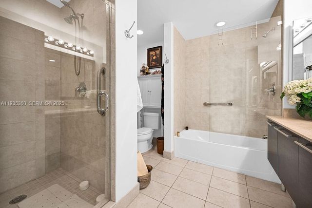 1900 N Bayshore Dr 5103, Miami, FL 33132