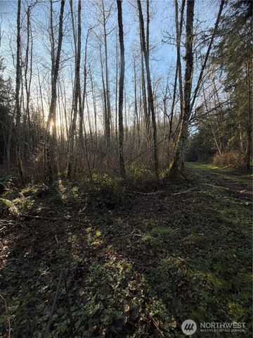 400 House Place, Camano Island, WA 98282