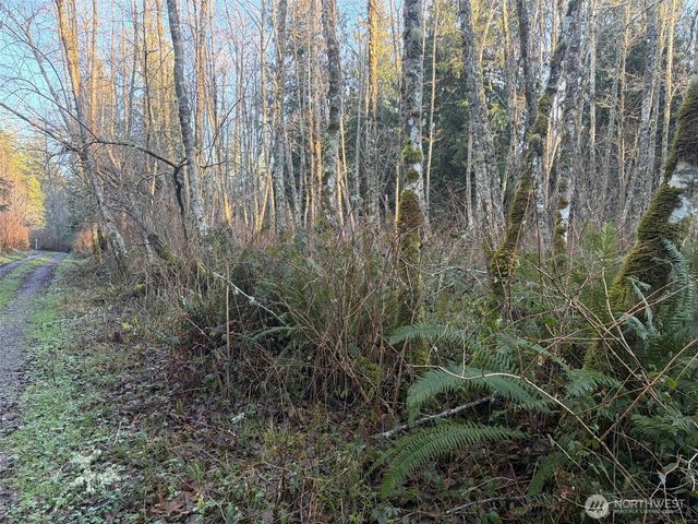 400 House Place, Camano Island, WA 98282