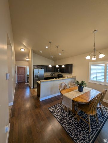 2326 W MACKAY LN, Taylorsville, UT 84129
