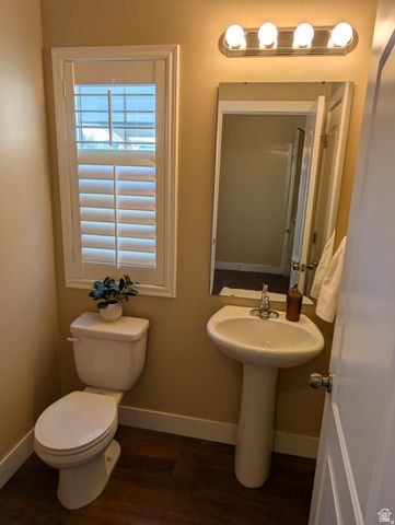 2326 W MACKAY LN, Taylorsville, UT 84129