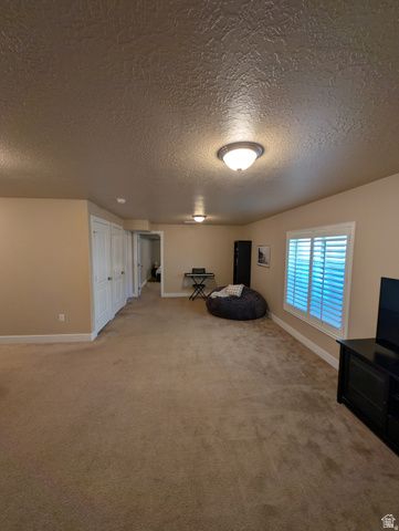 2326 W MACKAY LN, Taylorsville, UT 84129