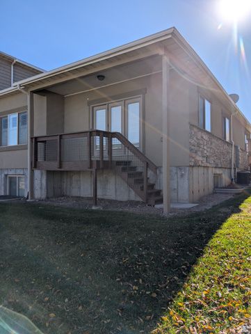 2326 W MACKAY LN, Taylorsville, UT 84129