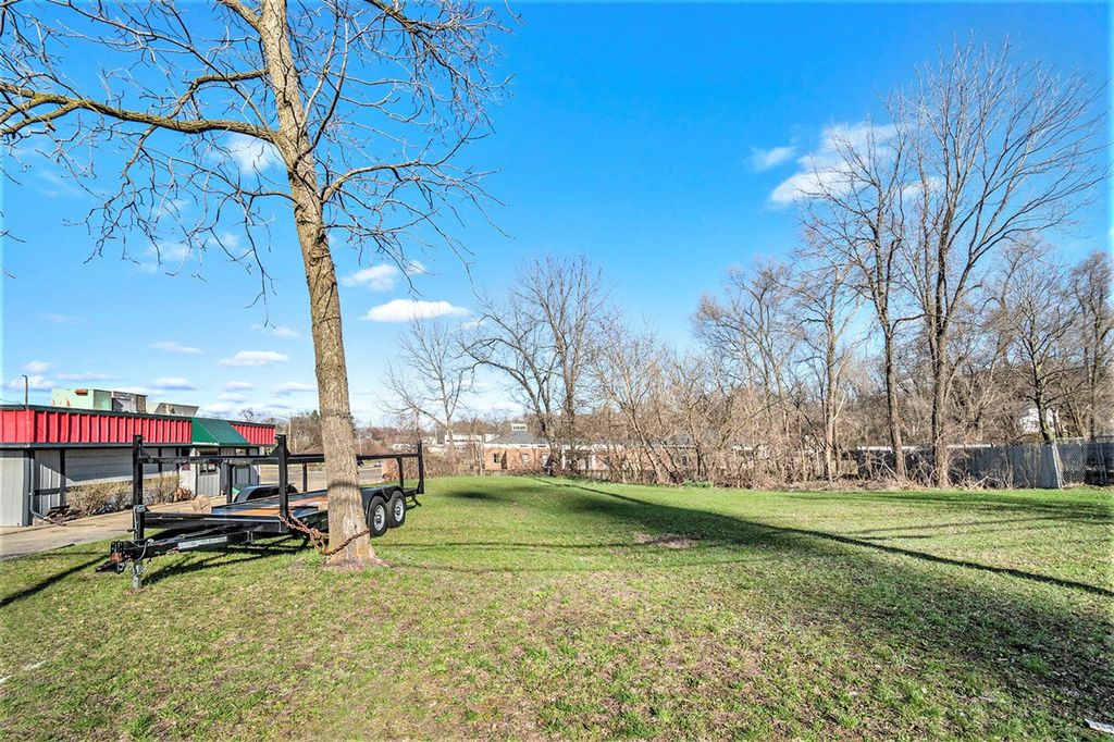 1813 S Westnedge Avenue, Kalamazoo, MI 49008