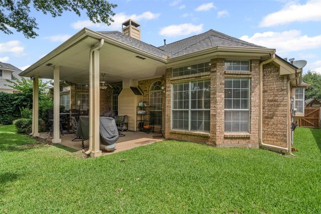 2236 Templeton Drive, Arlington, TX 76006