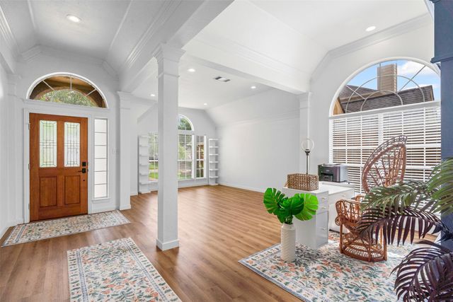 2236 Templeton Drive, Arlington, TX 76006