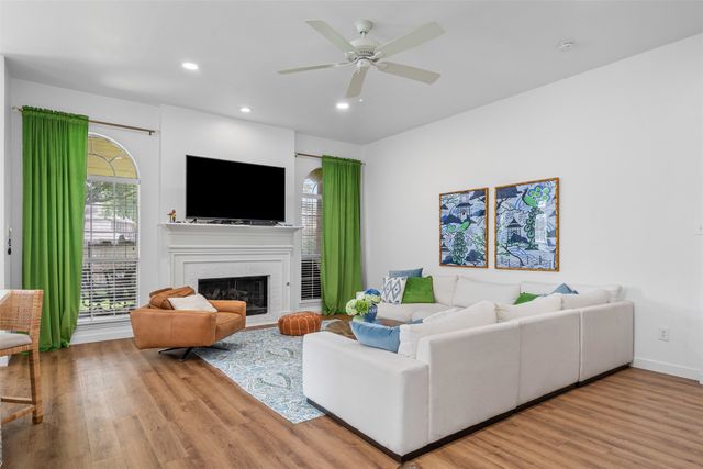 2236 Templeton Drive, Arlington, TX 76006