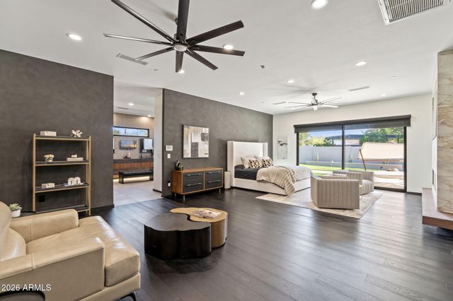 10829 N MILLER Road, Scottsdale, AZ 85260