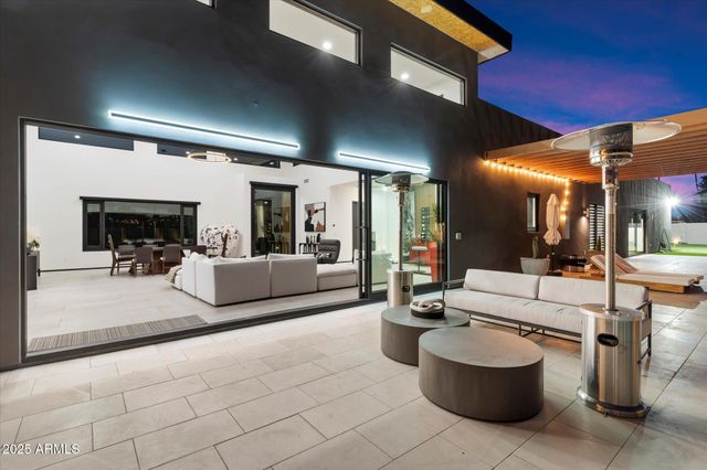 10829 N MILLER Road, Scottsdale, AZ 85260