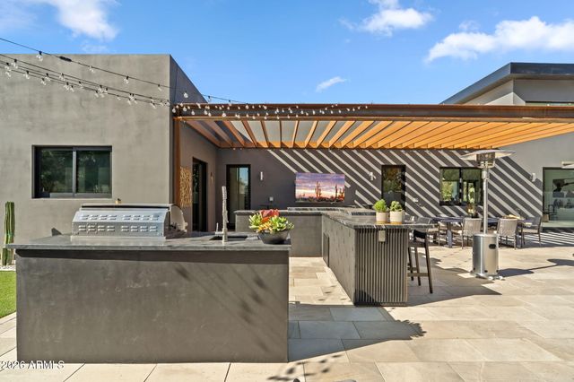 10829 N MILLER Road, Scottsdale, AZ 85260