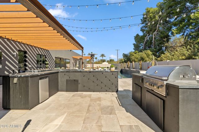 10829 N MILLER Road, Scottsdale, AZ 85260