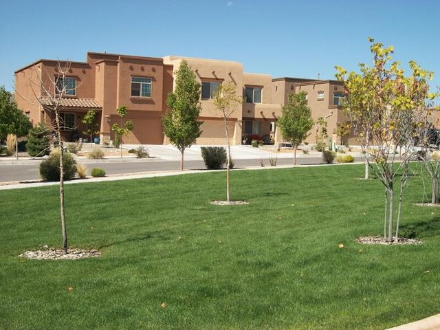 1901 Cortina Loop SE, Rio Rancho, NM 87124