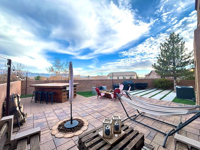 1901 Cortina Loop SE, Rio Rancho, NM 87124