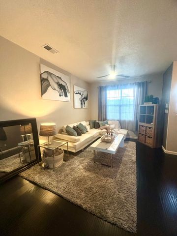 1901 Cortina Loop SE, Rio Rancho, NM 87124